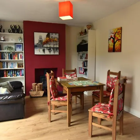 Long Term / Contractors / Discounts /free Parking Apartment *