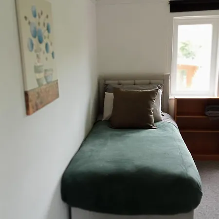 Long Term / Contractors / Discounts /free Parking * Bristol
