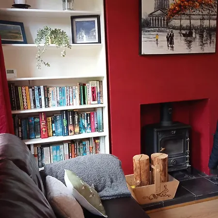 Long Term / Contractors / Discounts /free Parking Apartman
