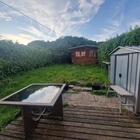 Long Term / Contractors / Discounts /free Parking Apartment